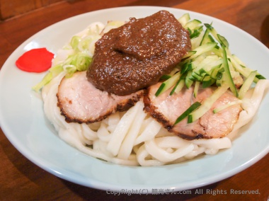 じゃじゃ麺
