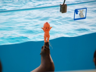 キューピーも決めポーズ