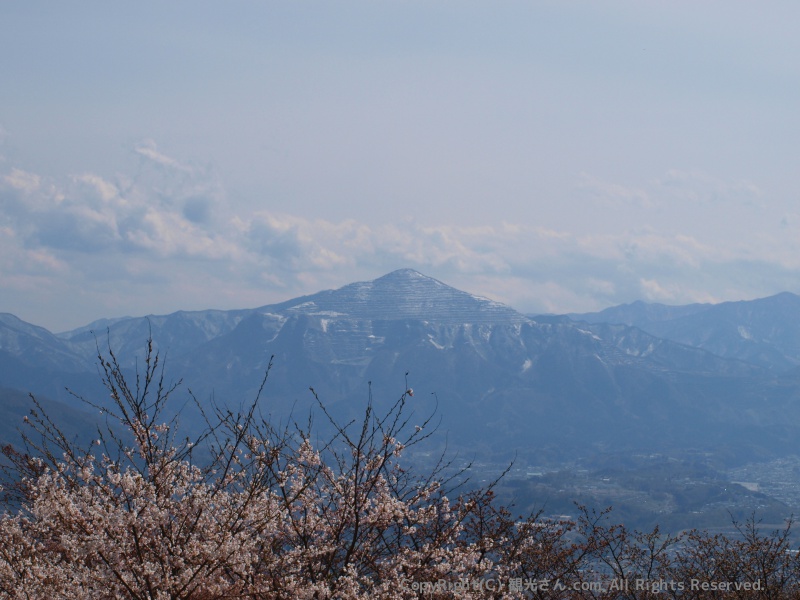 武甲山