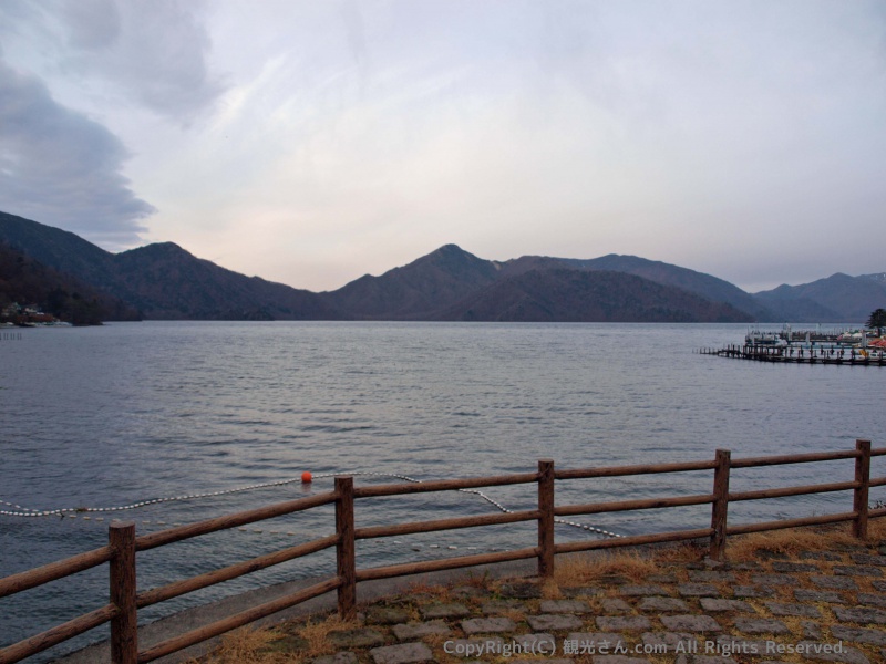 中禅寺湖